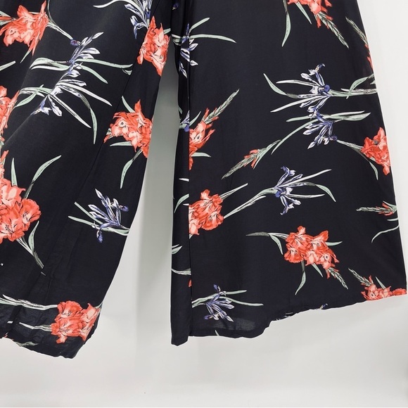 NWT Jaase Black Floral Boho Wide Leg Jumpsuit Size Large - Picture 3 of 8